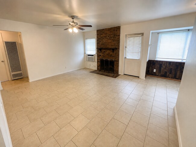 Foto del edificio - 4318 Sun Gate St