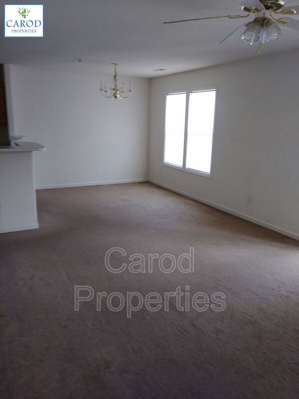 Building Photo - 3961 Mohawk Ct