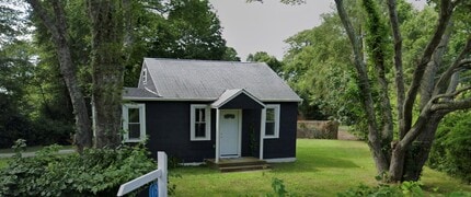 Building Photo - 147 Forest Rd E
