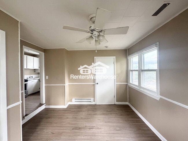 Building Photo - 1685 Northwest Dr