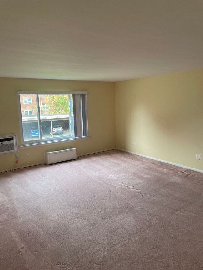 Photo - Oversized 2 bedroom unit in prime location Apartment