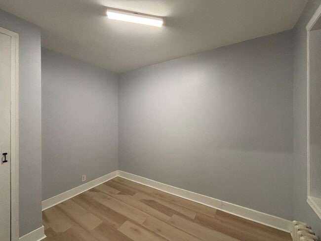 Foto del edificio - 211 64th St