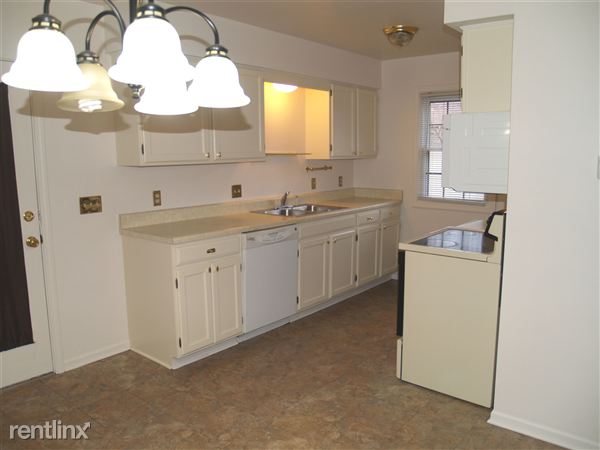 Building Photo - 2165 Winterset Dr