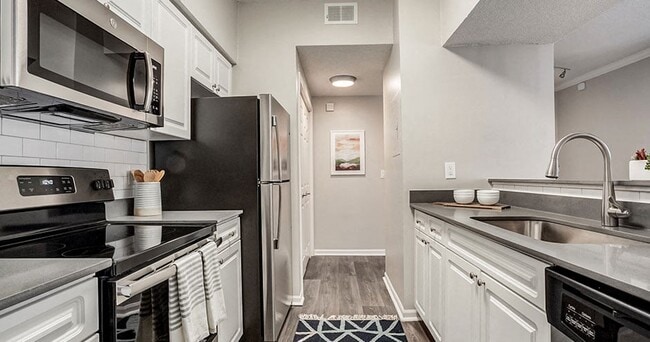 Building Photo - The Crossing at Barry Road Apartments