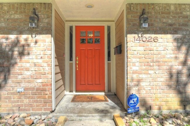 Foto del edificio - 14026 St Marys Ln