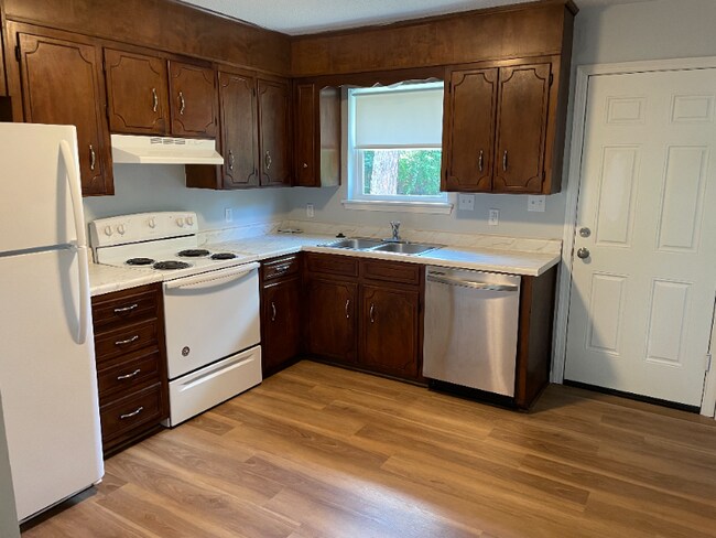 Foto del edificio - 4812 Tradewinds Dr