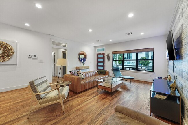 Foto del edificio - 2708 Kennedy St
