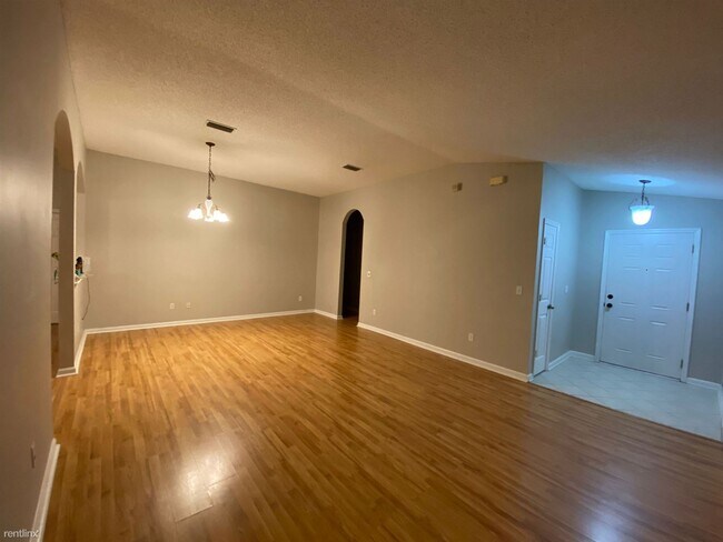 Building Photo - 4 br, 2 bath House - 808 South Edenbridge Way