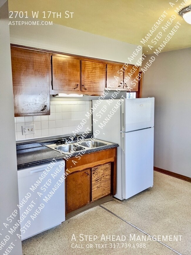 Building Photo - 2701 W 17th St