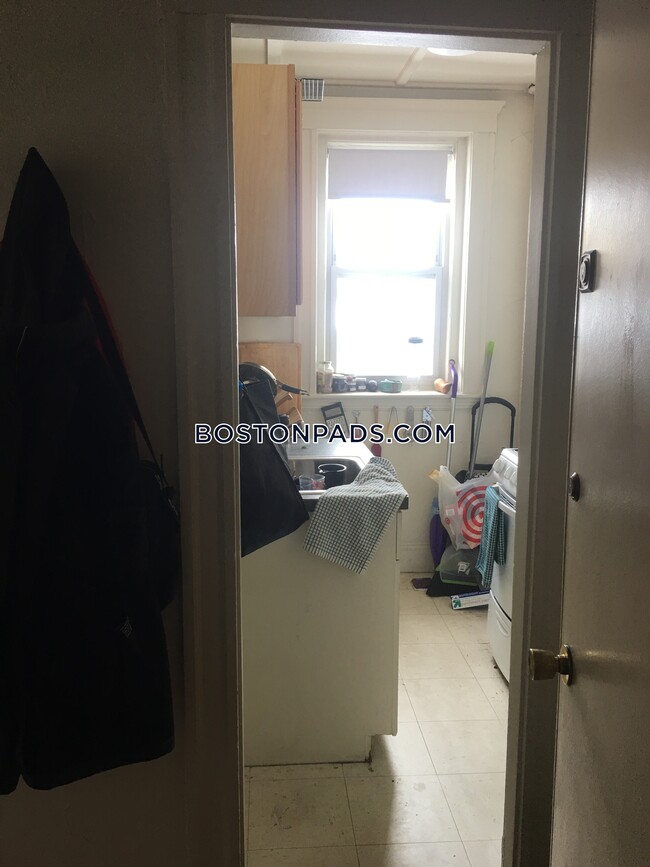 Building Photo - 1171 Boylston St