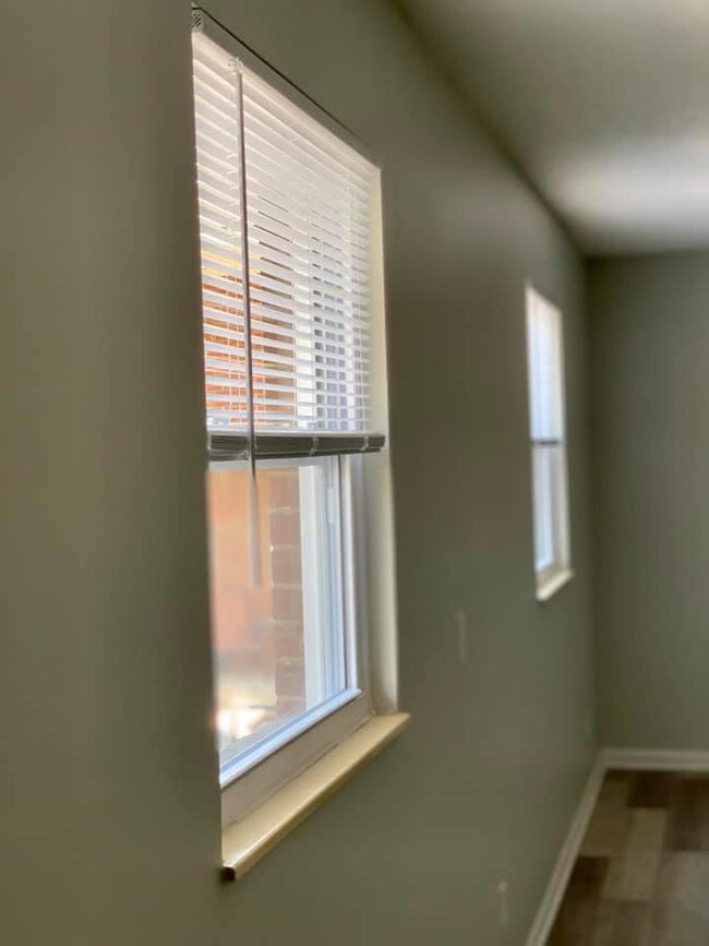 Building Photo - 2630 Larkwood Ln