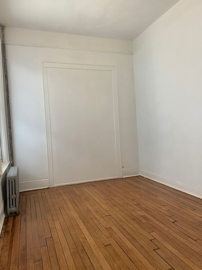 Building Photo - 515 Eastern Pkwy