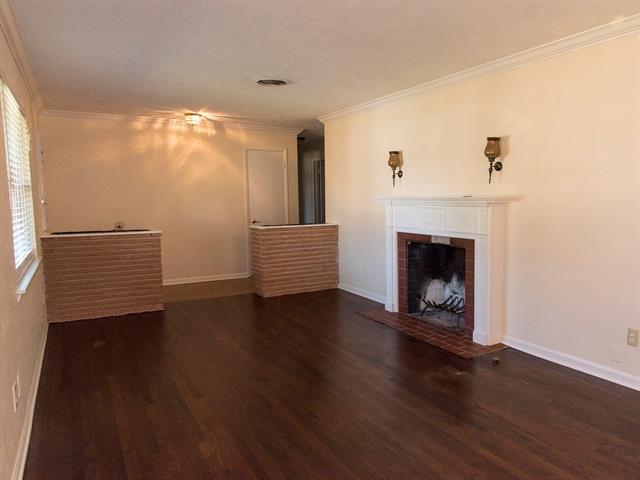 Foto del edificio - 1725 Mapleton Dr