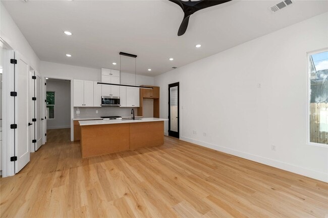 Building Photo - 4353 Aledo St