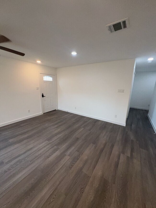 Foto del edificio - 6009 Wedgefield St