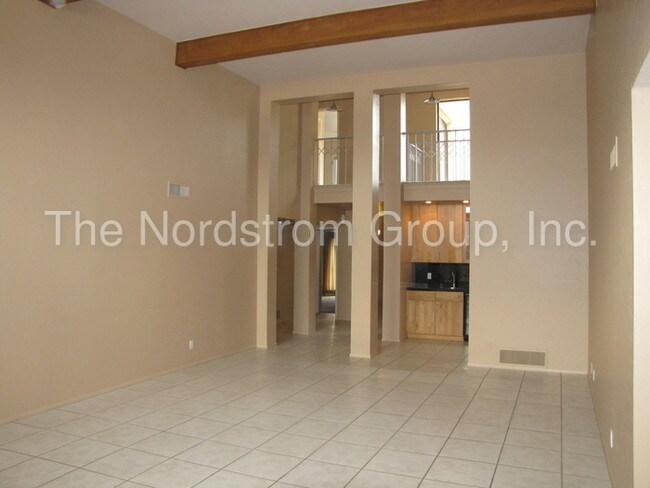 Building Photo - 2830 W Magee Rd