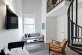 Foto principal - 150 S Independence Mall W