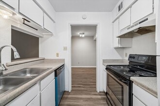 Building Photo - 4647 Wild Indigo St