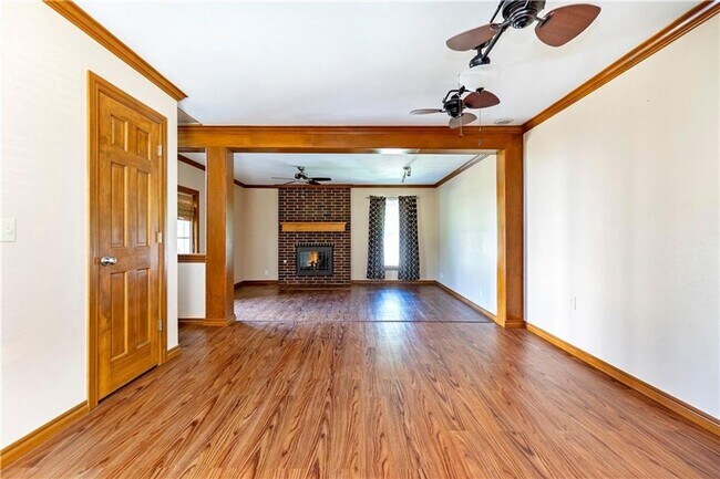 Building Photo - Charming 3-Bedroom Duplex in West Norman
