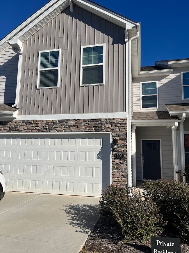 Foto del edificio - 106 Brody Way