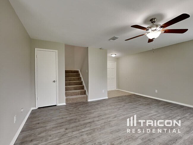 Foto del edificio - 8010 Halldale Drive Houston TX