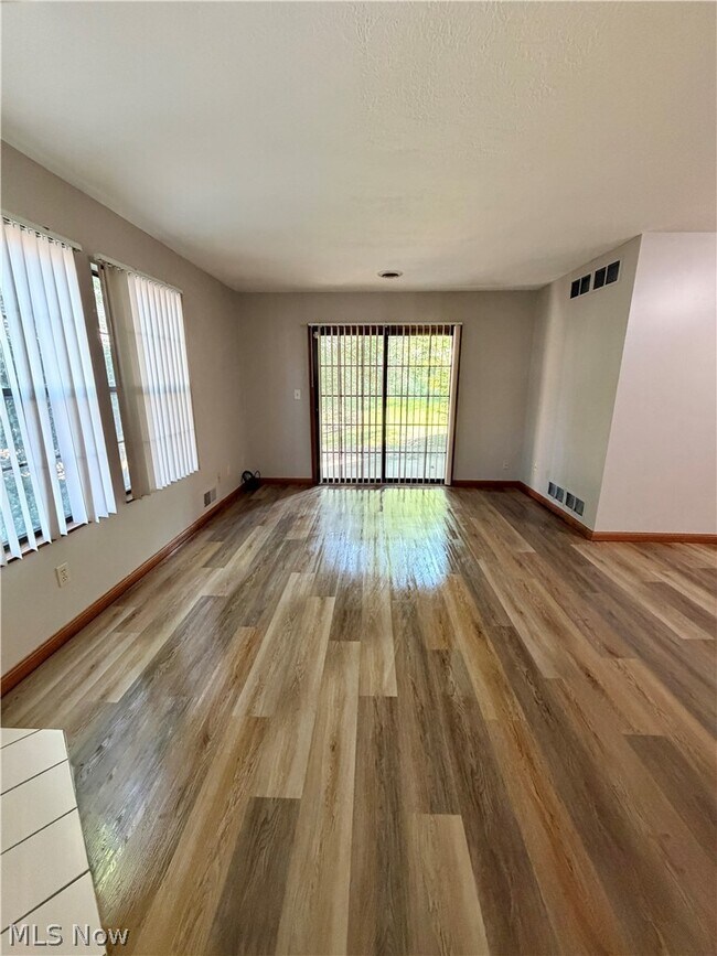 Building Photo - 4046 St Andrews Ct