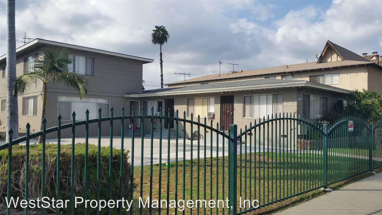 Primary Photo - 3552-3554 Brenton Ave