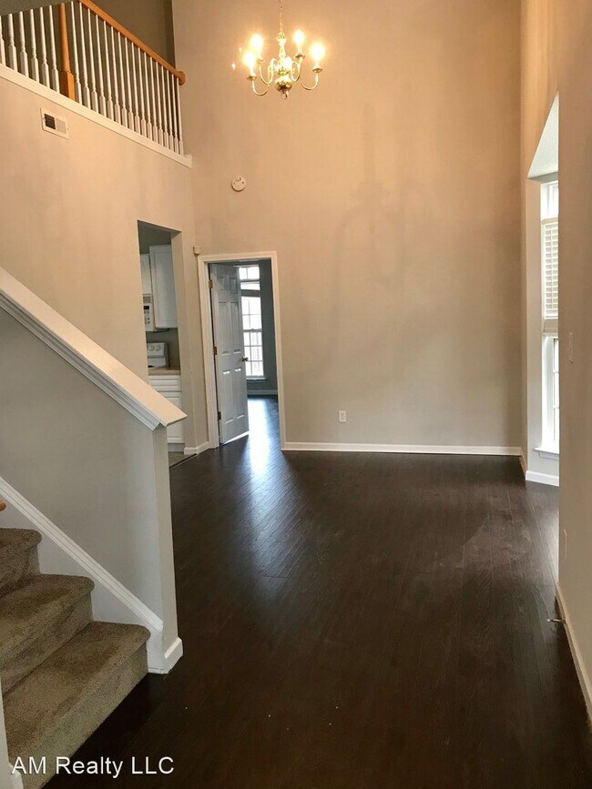 Building Photo - 3830 Thomas Ridge Dr