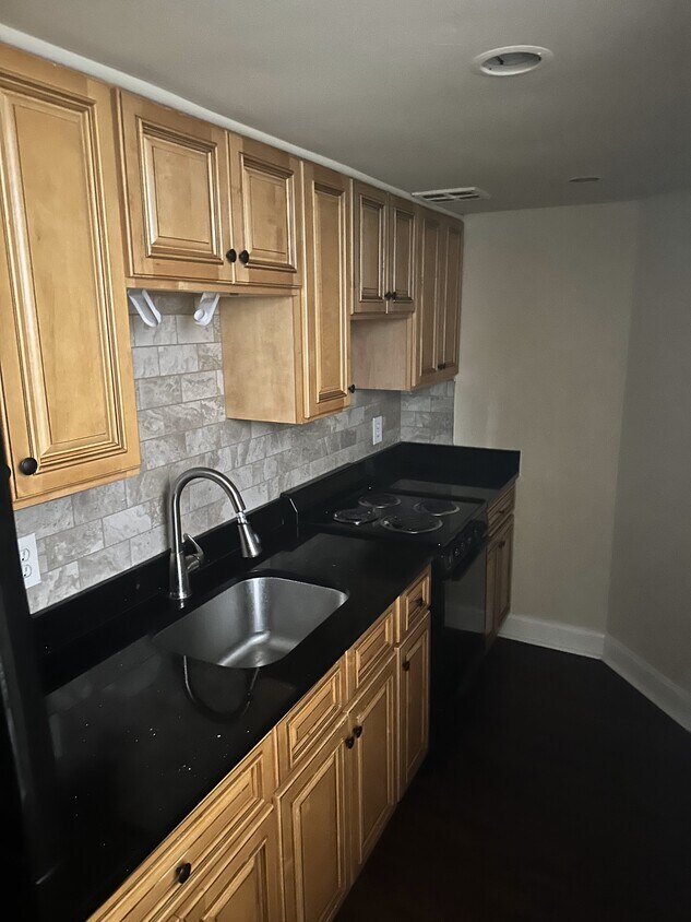 Foto principal - 909 Clinton St