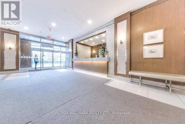 Photo du bâtiment - 15 Viking Ln