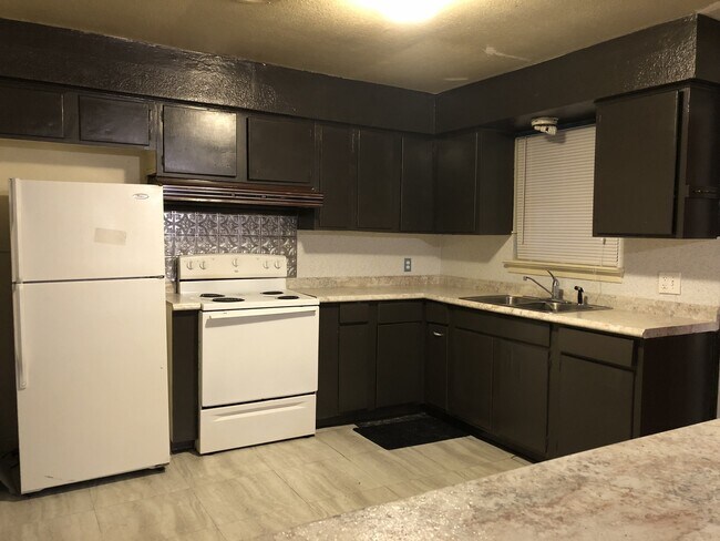 Foto del edificio - 3BR/2BATH very close to LSU!