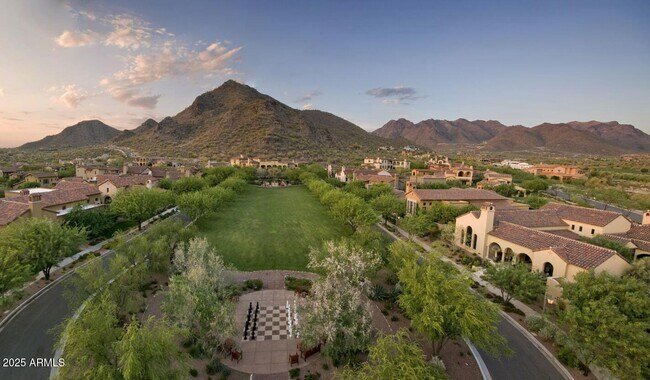 Foto del edificio - 20759 N 102nd St