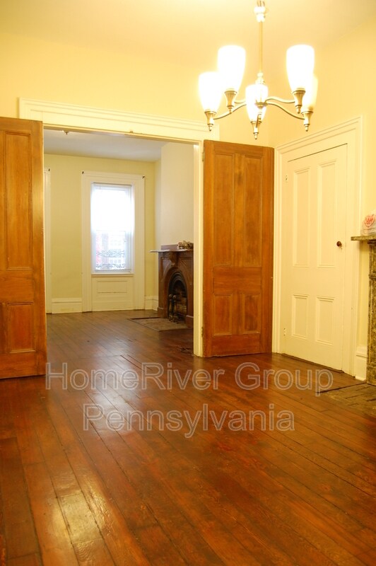 Building Photo - 1439 Sandusky St