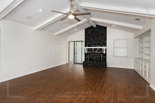 Foto del edificio - Exquisite 3 Bed 2 Bath Home in Daphne