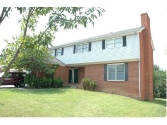 Foto del edificio - East Hills Duplex