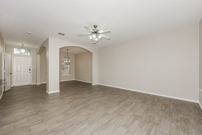 Building Photo - 2020 Natchez Dr