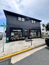 Building Photo - 9600 Ventnor Ave