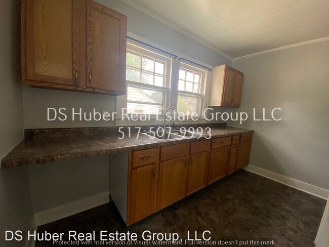 Building Photo - 3 br, 1 bath House - 616 W Mt. Hope