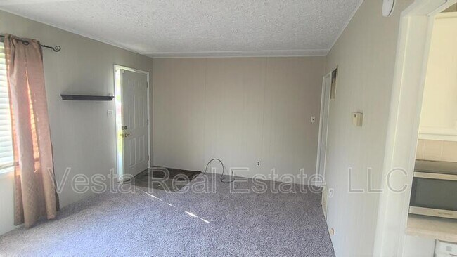 Foto del edificio - 1214 N State St