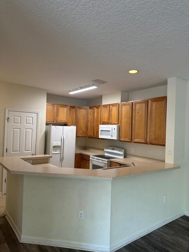 Building Photo - 3 bedroom in Jacksonville FL 32258