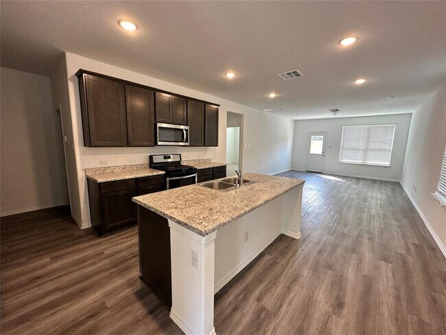 Foto del edificio - 16572 Moss Ln