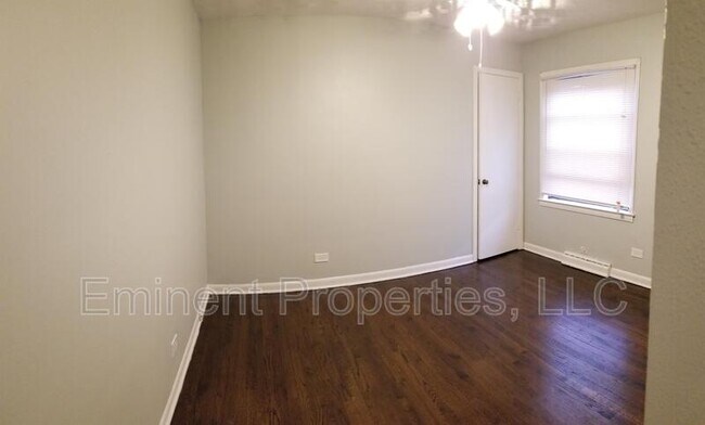 Foto del edificio - 9620 S Wallace St