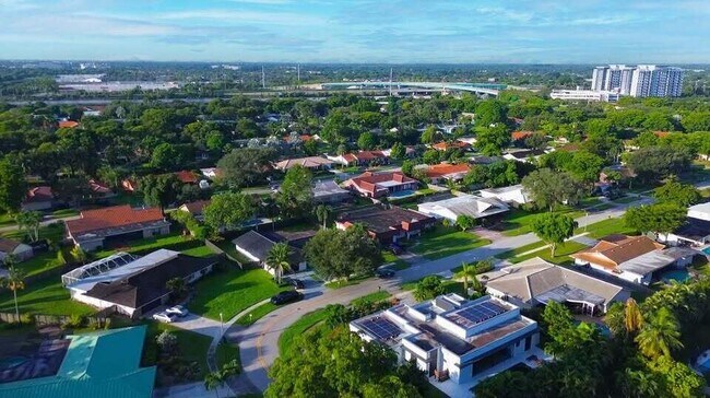 Foto del edificio - 7410 SW 15th St