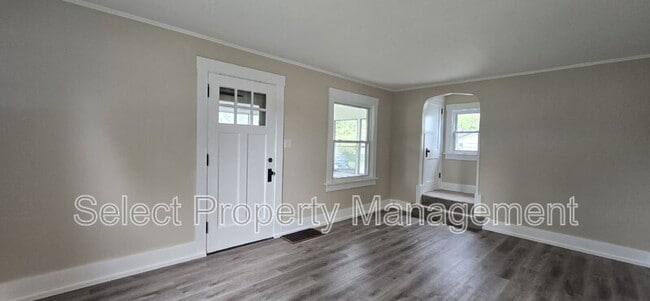 Foto del edificio - 702 Archer Ave