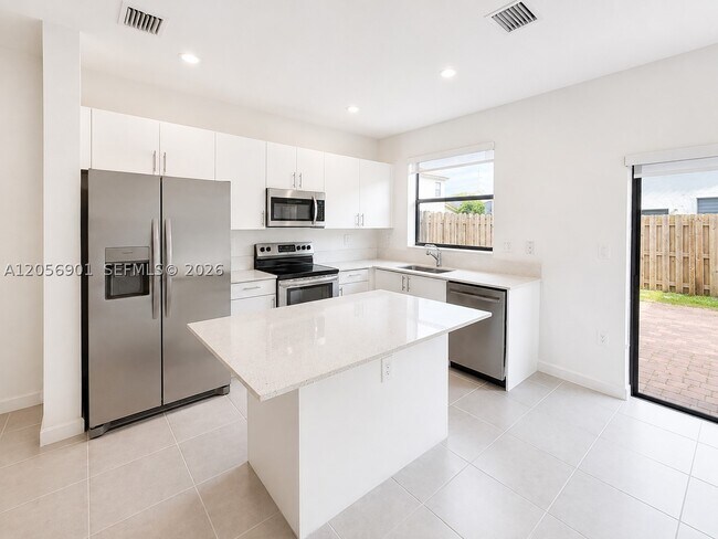Building Photo - 11846 SW 246th St
