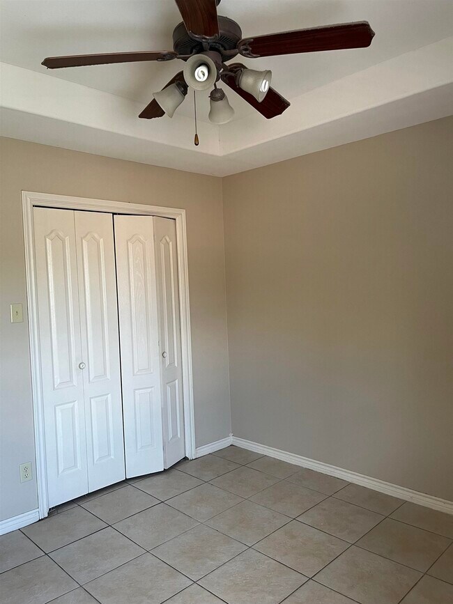 9804 Cantera Ct Unit 28, Laredo, TX 78045 Condo for Rent in Laredo