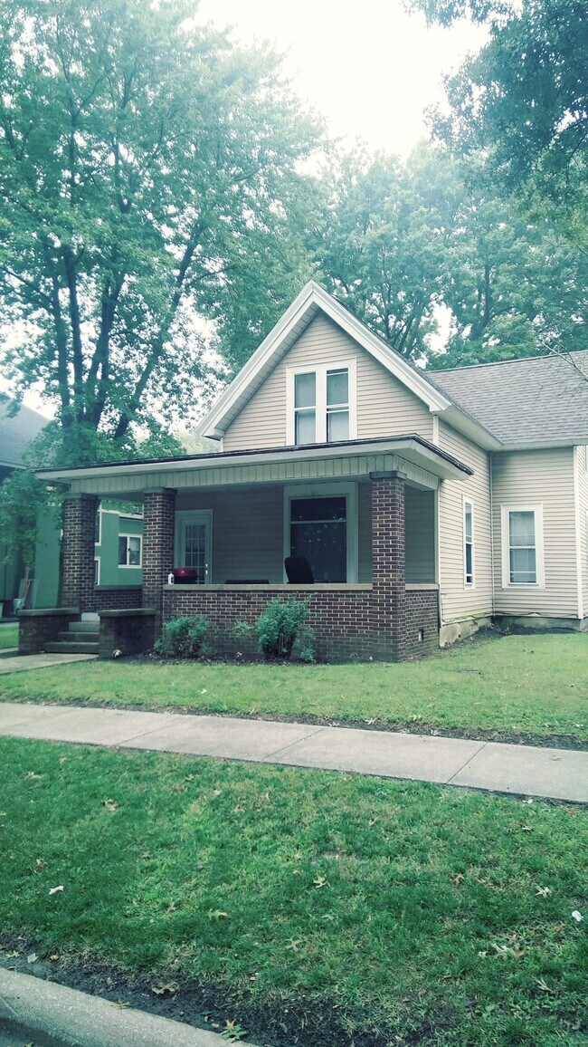 426 N McArthur St, IL 61455 House Rental in IL