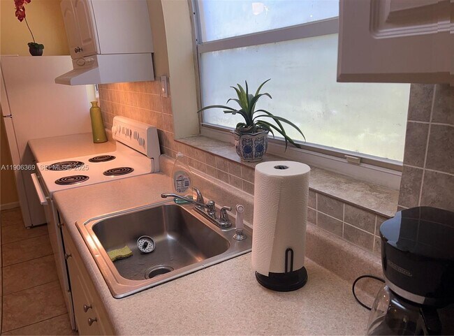 Foto del edificio - 2618 Lincoln St