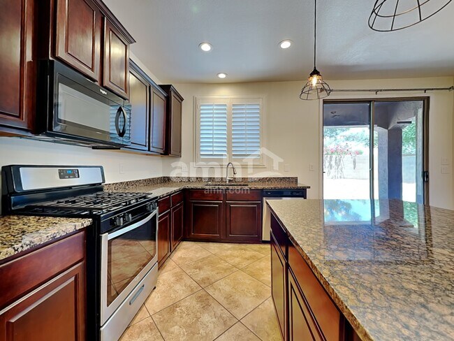 Foto del edificio - 6211 S Pearl Dr