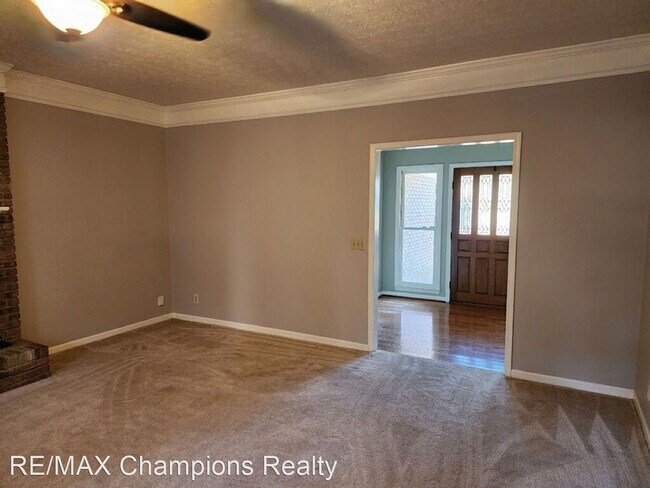 Foto del edificio - 5 br, 2.5 bath House - 9 Conisburgh Ct